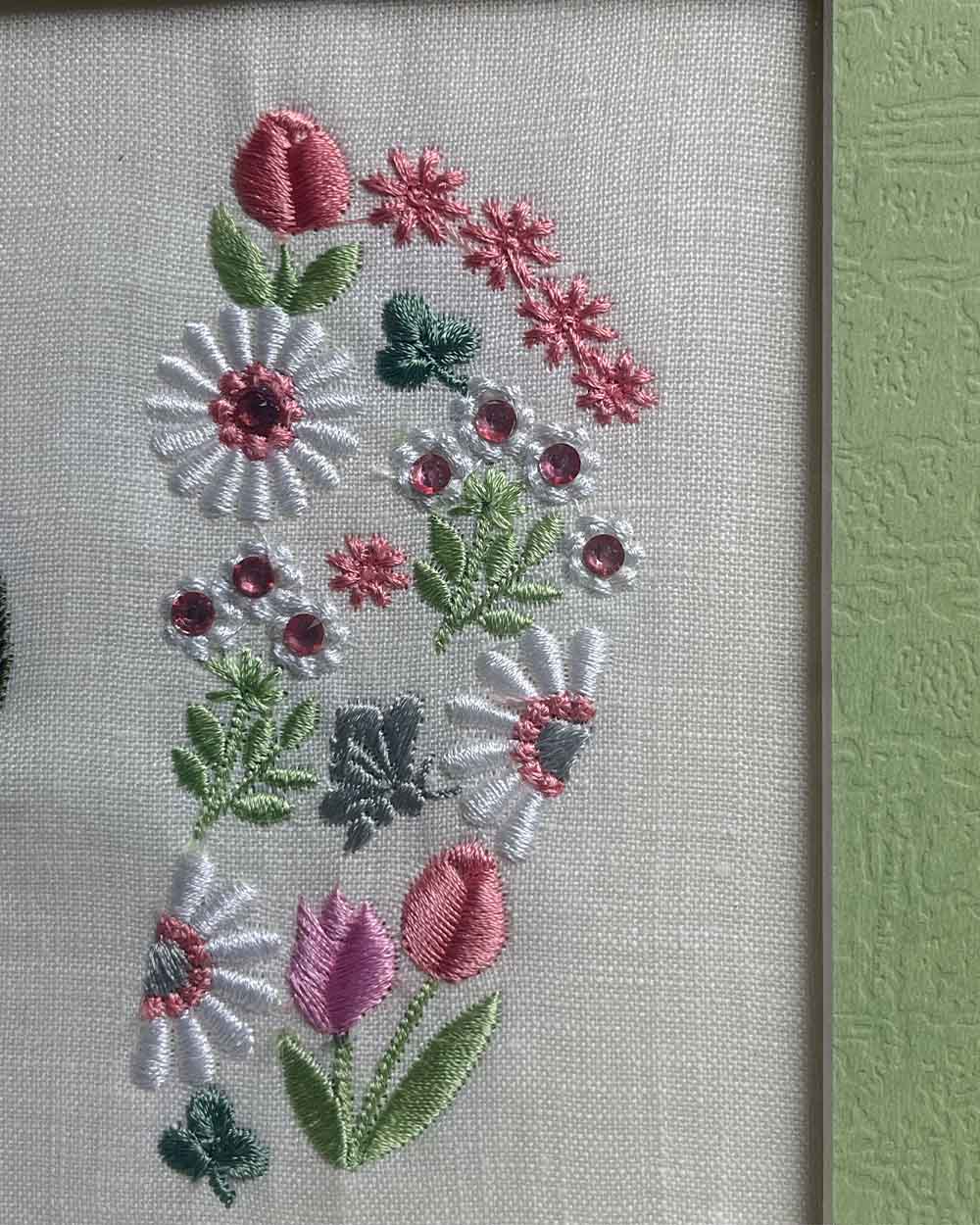 Keepsake - embroidery